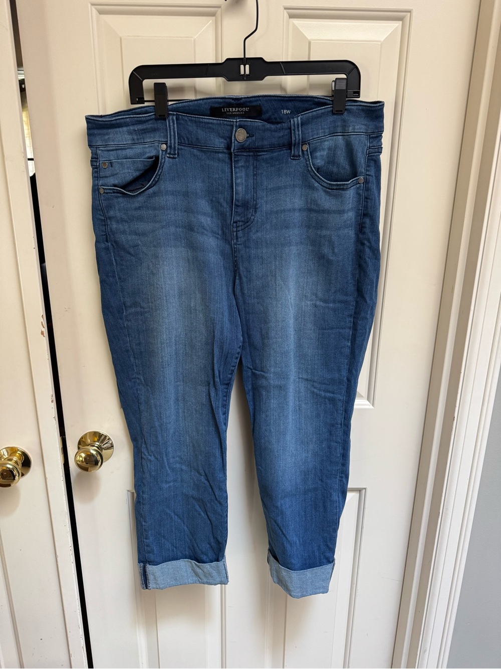 Liverpool The Crop Cuffed Jeans - Picture 3 of 12